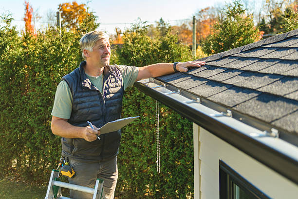 Professional Flat Roof Repair technician working in Algonac, MI